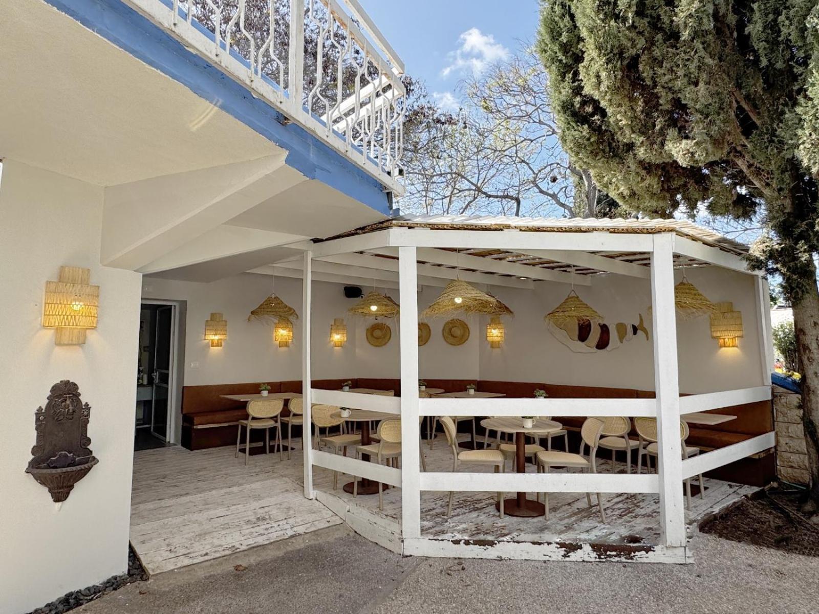 Travel Hotel Gesher Haziv Esterno foto